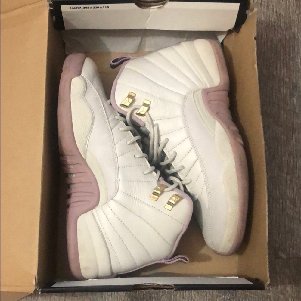 Jordans 5.5 comes w/box will to Negotiate price